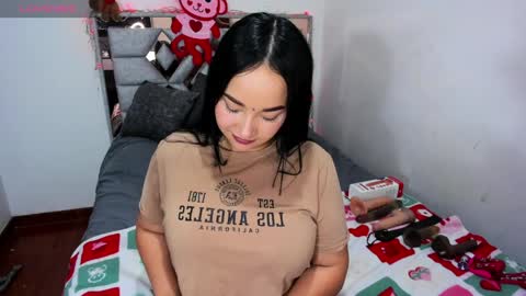 Snapshot of _isabella_2 chatting on March 26, 2026, 9:42 pm Isa online show from March 26, 2026, 9:42 pm