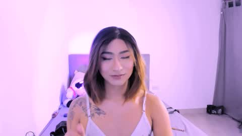 Snapshot of _isis_r chatting on March 24, 2026, 9:09 pm _isis_r online show from March 24, 2026, 9:09 pm