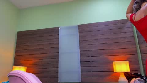 Snapshot of _jaadee_ chatting on May 7, 2026, 12:43 pm JADE online show from May 7, 2026, 12:43 pm