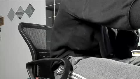 jeison online show from March 9, 2025, 9:35 am