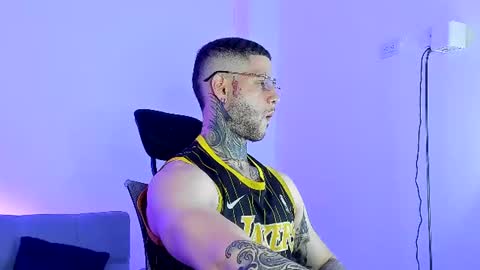 Snapshot of _jamesleandros chatting on June 19, 2026, 10:02 pm jeison online show from June 19, 2026, 10:02 pm