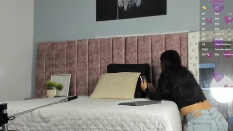 Jasmine online show from November 9, 2025, 12:14 pm