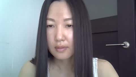 Snapshot of _jennyblue_ chatting on November 14, 2025, 8:13 am _jennyblue_ online show from November 14, 2025, 8:13 am