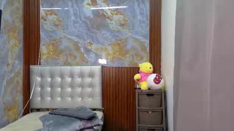 Snapshot of _jessi69_ chatting on June 24, 2026, 10:42 pm Jesica online show from June 24, 2026, 10:42 pm