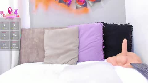    online show from October 29, 2025, 7:37 pm