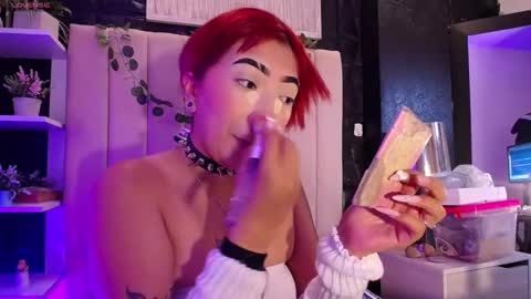 Mia online show from January 13, 2025, 2:00 pm