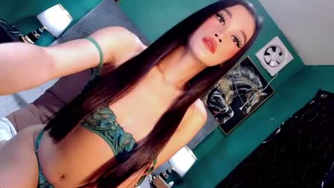 Snapshot of _juicylexie_ chatting on June 11, 2026, 5:38 am lexie online show from June 11, 2026, 5:38 am