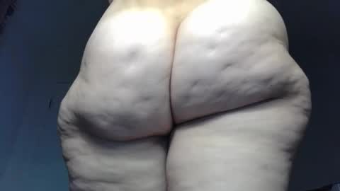 KAPELKA   online show from March 12, 2026, 1:23 am