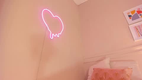 karol online show from October 16, 2025, 1:34 pm