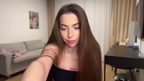 _kate_22 online show from October 17, 2025, 6:32 pm