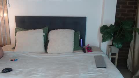 kathy online show from September 24, 2025, 1:36 pm