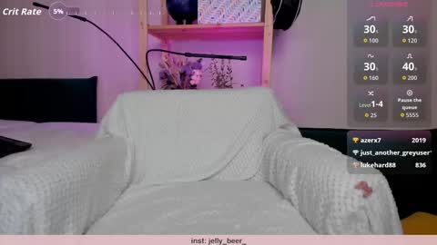 Kiara 0100 - 0700 UTC almost every day online show from October 9, 2025, 4:54 am