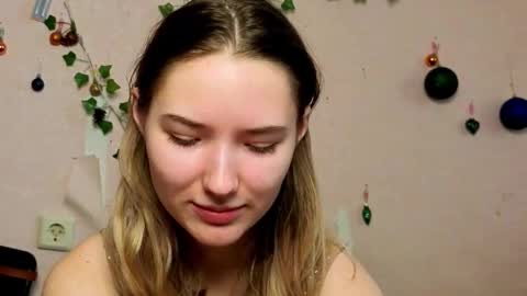 Snapshot of _kikiclark_ chatting on February 13, 2026, 11:50 am _kikiclark_ online show from February 13, 2026, 11:50 am