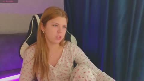 Molly   Emily online show from October 19, 2025, 9:32 am