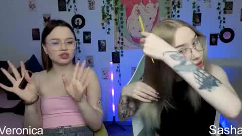 _kitekat_ online show from January 7, 2026, 10:18 am