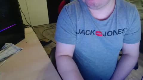 _kitsu_ online show from November 30, 2025, 11:14 am