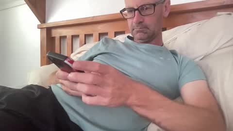 Kiwi online show from March 23, 2026, 8:46 pm