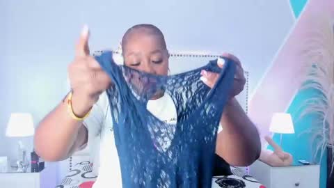 _krystal_cambell online show from April 18, 2026, 11:47 am