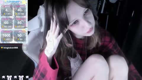  kuro  online show from November 25, 2025, 7:41 am