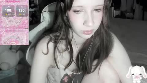  kuro  online show from March 25, 2026, 9:04 am