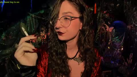 Snapshot of _lady_luna_ chatting on May 18, 2026, 11:21 pm Lady Luna online show from May 18, 2026, 11:21 pm