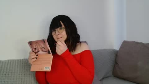 Snapshot of _lalilu_ chatting on February 22, 2025, 5:44 am _lalilu_ online show from February 22, 2025, 5:44 am