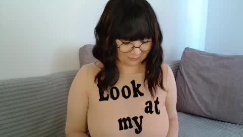 Snapshot of _lalilu_ chatting on September 22, 2025, 12:07 pm _lalilu_ online show from September 22, 2025, 12:07 pm