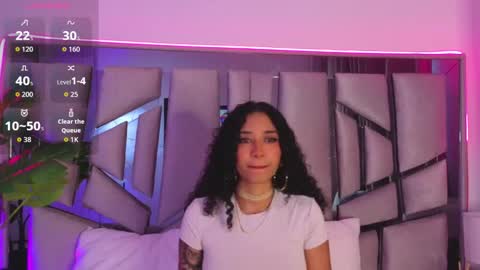 Lanna  online show from January 19, 2026, 11:14 am