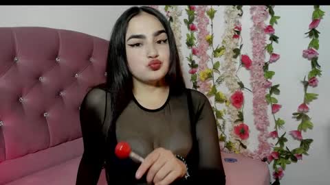 lauren online show from April 1, 2026, 6:27 pm