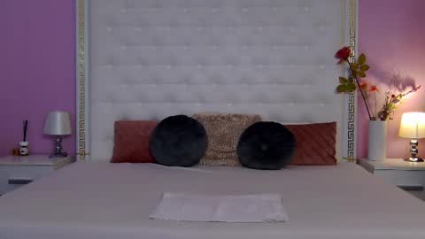 Lena Paul online show from February 20, 2026, 5:15 am