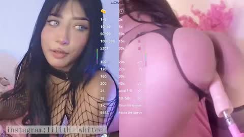 Snapshot of _lilith_white_ chatting on October 17, 2025, 2:52 pm Lilith online show from October 17, 2025, 2:52 pm