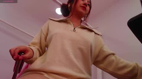 Snapshot of _linrose_ chatting on February 21, 2026, 6:42 pm linrose online show from February 21, 2026, 6:42 pm