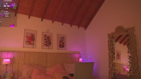 Lissana online show from October 6, 2025, 9:45 pm