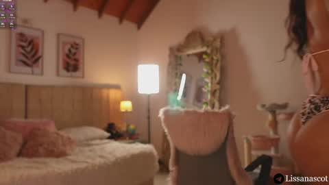 Lissana online show from April 15, 2026, 7:58 pm