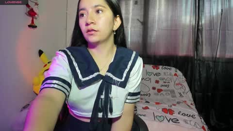 Snapshot of _litle_mily_ chatting on December 20, 2024, 9:50 pm Mily online show from December 20, 2024, 9:50 pm