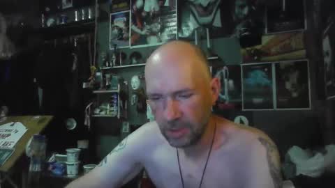 Snapshot of _longfellow chatting on June 11, 2026, 5:33 pm That guy online show from June 11, 2026, 5:33 pm