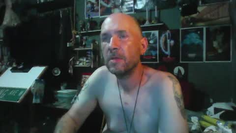 Snapshot of _longfellow chatting on July 4, 2026, 7:25 am That guy online show from July 4, 2026, 7:25 am