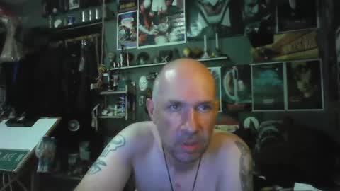 Snapshot of _longfellow chatting on July 7, 2026, 6:34 pm That guy online show from July 7, 2026, 6:34 pm