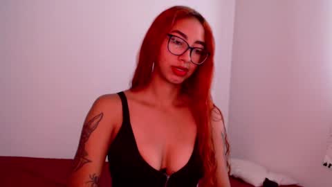 Snapshot of _loreana_ chatting on January 28, 2025, 12:22 pm _loreana_ online show from January 28, 2025, 12:22 pm