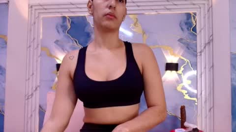 Lorrayne online show from October 4, 2025, 12:03 pm