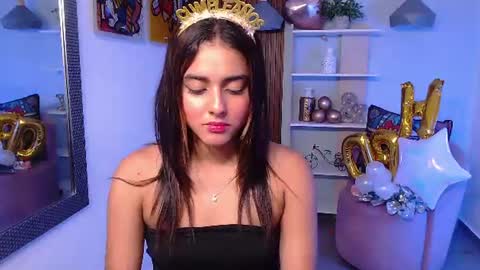 Snapshot of _lucy_grey chatting on June 19, 2026, 11:08 pm Lucy online show from June 19, 2026, 11:08 pm