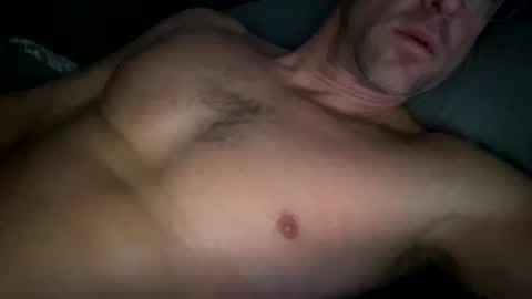 _lululeo_ online show from November 22, 2025, 4:22 am