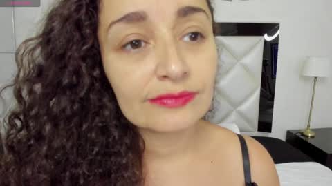 Snapshot of _luna__sweet_ chatting on February 5, 2025, 6:46 am luna sweet online show from February 5, 2025, 6:46 am
