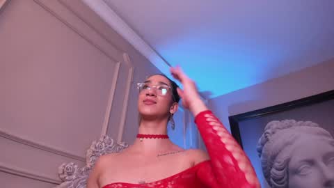 Snapshot of _luna_dupont_ chatting on January 18, 2025, 2:33 pm Luna online show from January 18, 2025, 2:33 pm