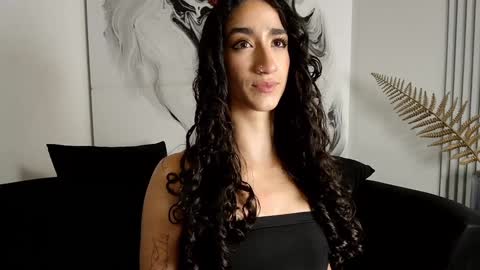 Snapshot of _luna_dupont_ chatting on January 31, 2025, 12:50 am Luna online show from January 31, 2025, 12:50 am