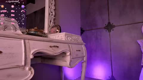 Snapshot of _luna_dupont_ chatting on March 6, 2025, 11:36 am Luna online show from March 6, 2025, 11:36 am