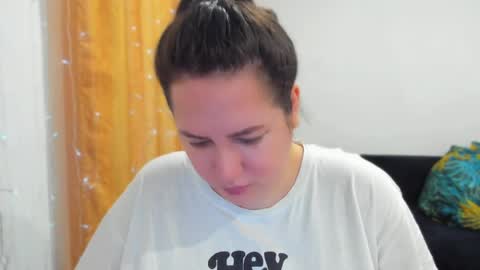 Snapshot of _madalexa_ chatting on May 5, 2026, 4:15 pm Alexa online show from May 5, 2026, 4:15 pm