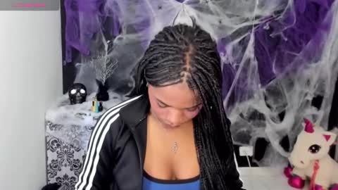 MARCELA online show from October 21, 2025, 4:30 pm