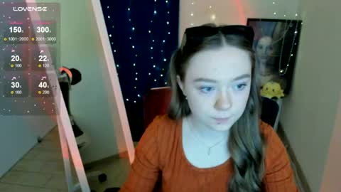 Snapshot of _margoqueen_ chatting on May 5, 2026, 6:54 am Margo online show from May 5, 2026, 6:54 am