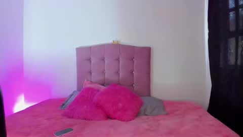 Snapshot of _marie__ chatting on October 3, 2025, 8:17 pm Maria paula online show from October 3, 2025, 8:17 pm